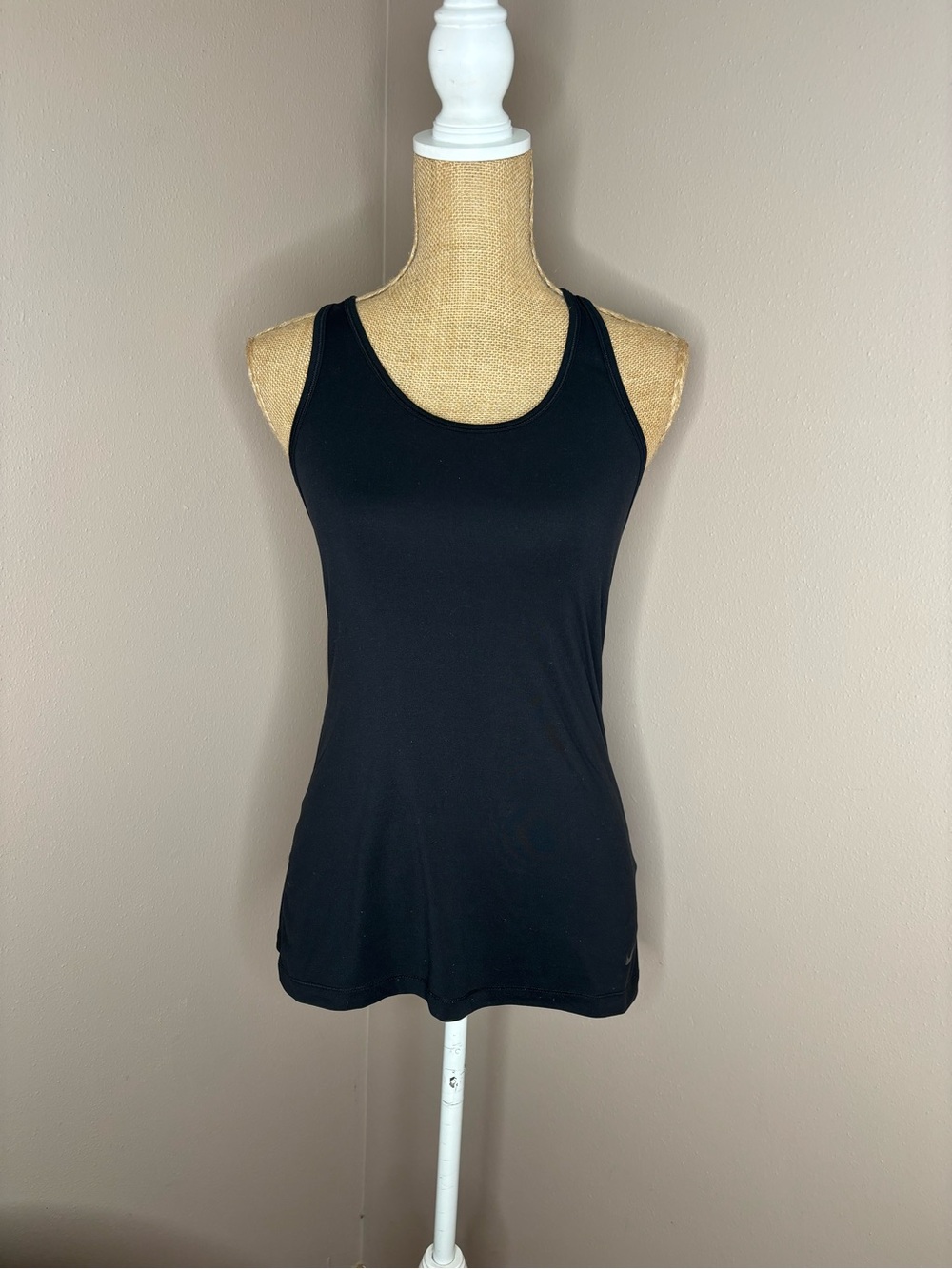 Nike Black Scoop Racerback Workout Running Tank Top Size Medium